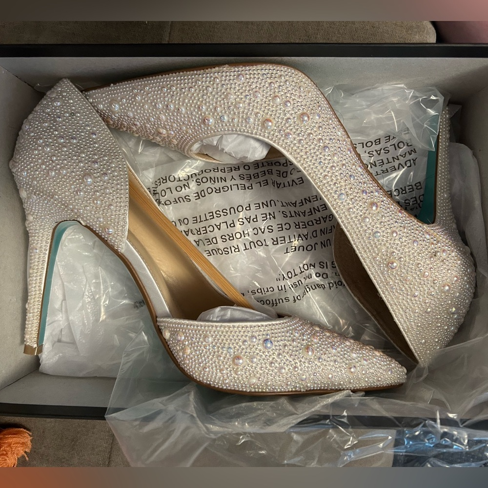 Betsey Johnson SB-Hazil size 9.5